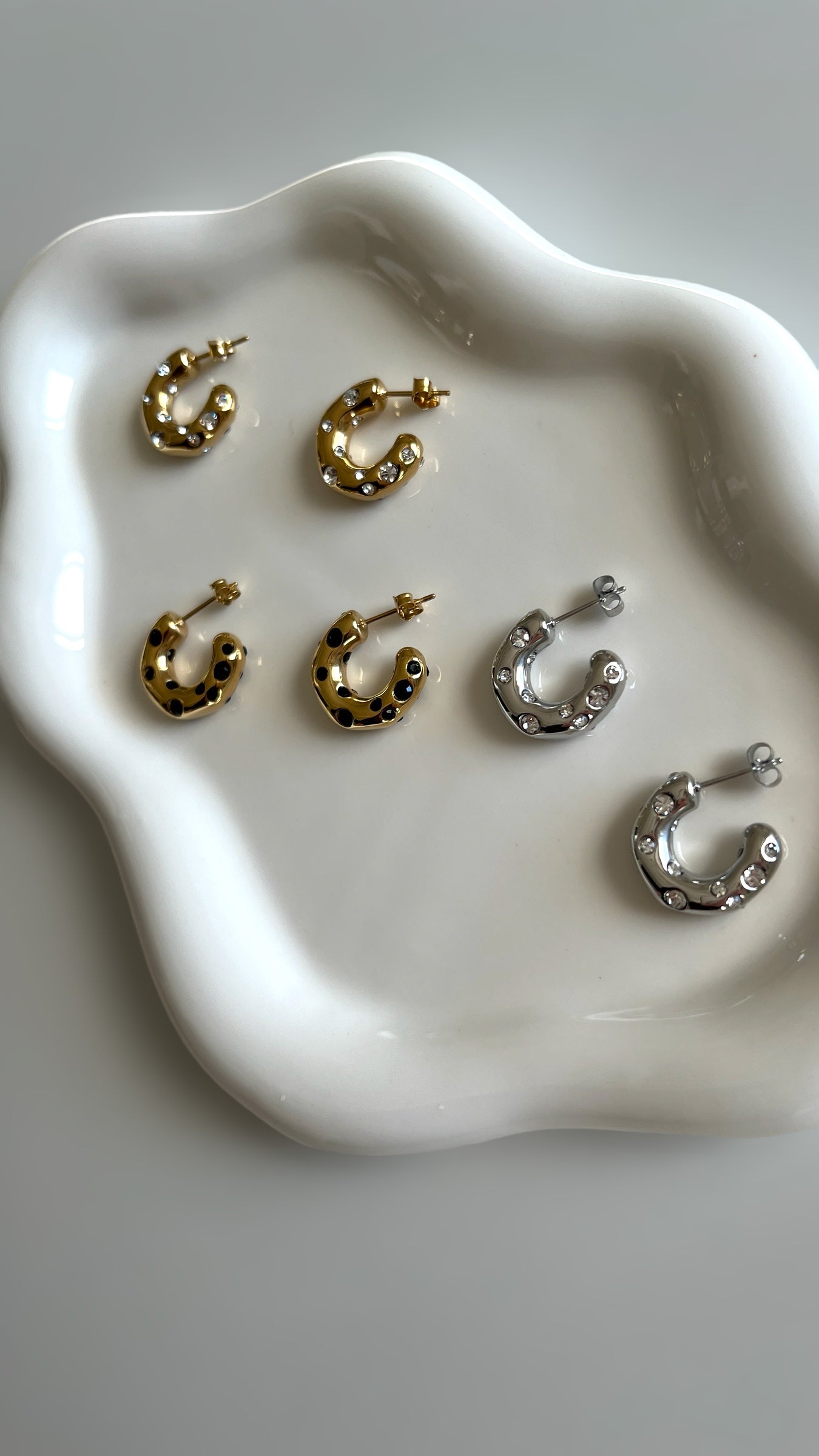 14K Gold Filled Stainless Steel Huggie Hoops Earrings with Zircon Inlay